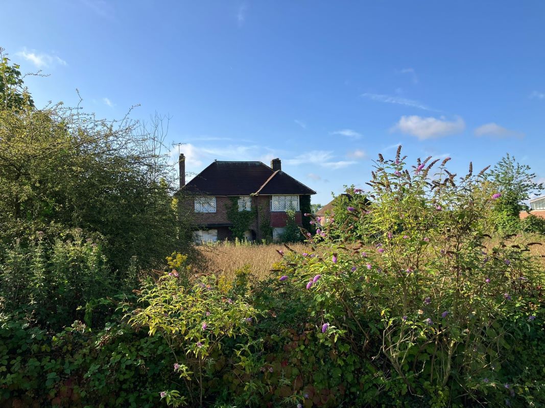 Property for Auction in Sussex & Hampshire - Greenhurst, Fitzalan Road, Arundel, West Sussex, BN18 9JP