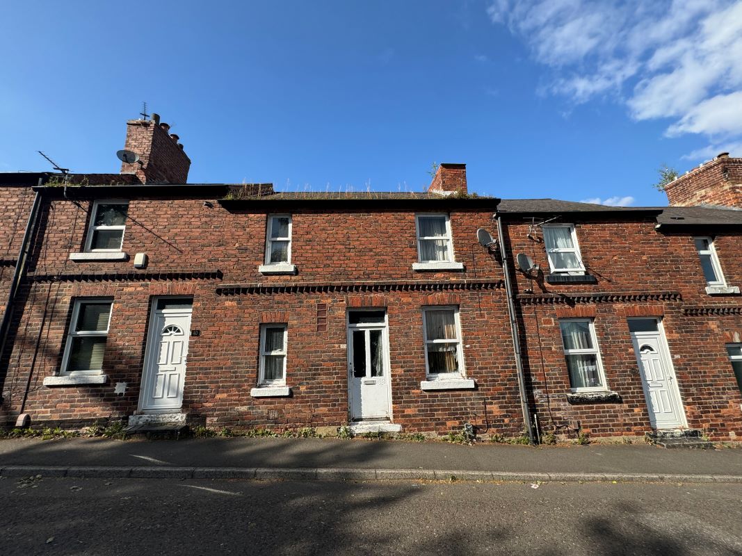 Property for Auction in Nottinghamshire & Derby - 39 Tilford Road Newstead Village, Nottingham, Nottinghamshire, NG15 0BU