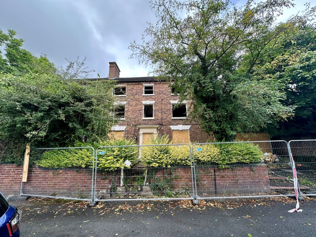 Property for Auction in Cheshire, Staffordshire & Shropshire - 40 Church Street Madeley, Telford, Shropshire, TF7 5BH