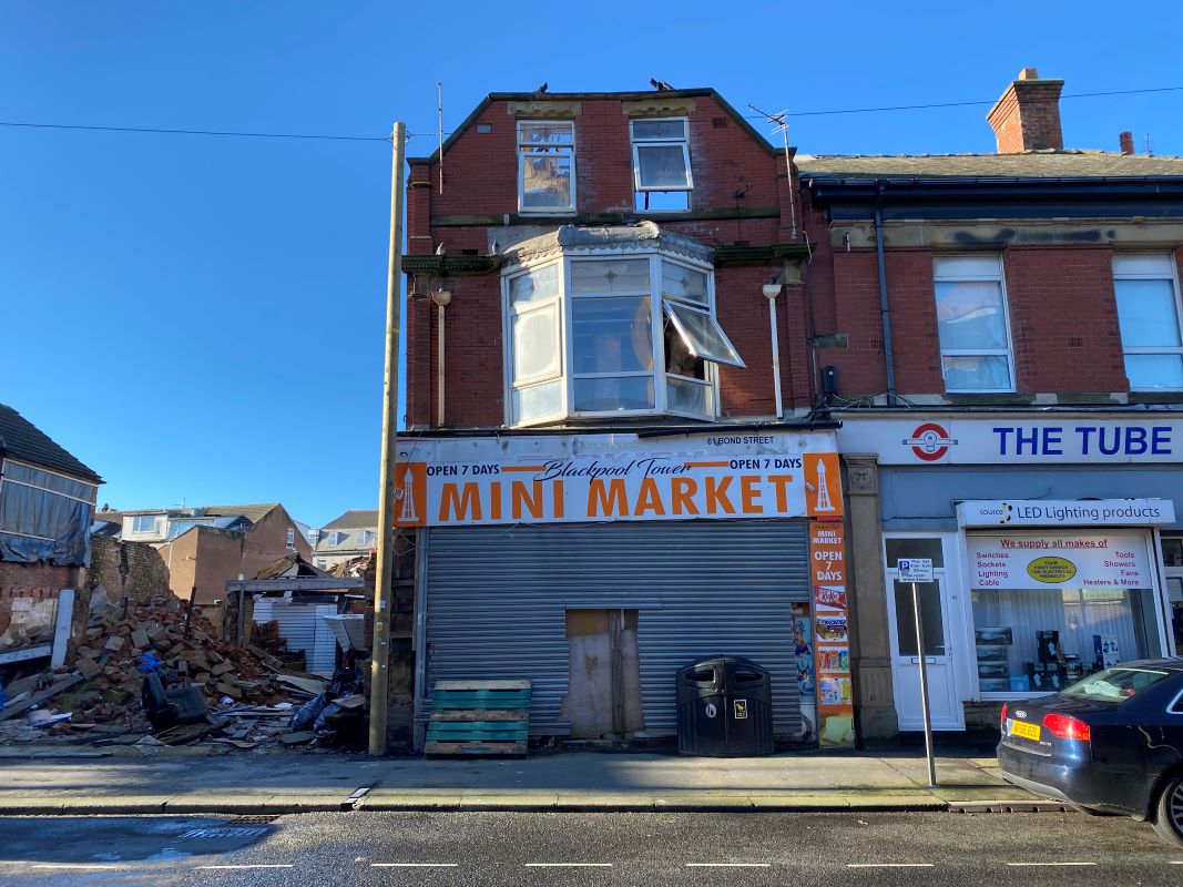 Property for Auction in London - 43 Bond Street, Blackpool, Lancashire, FY4 1BW