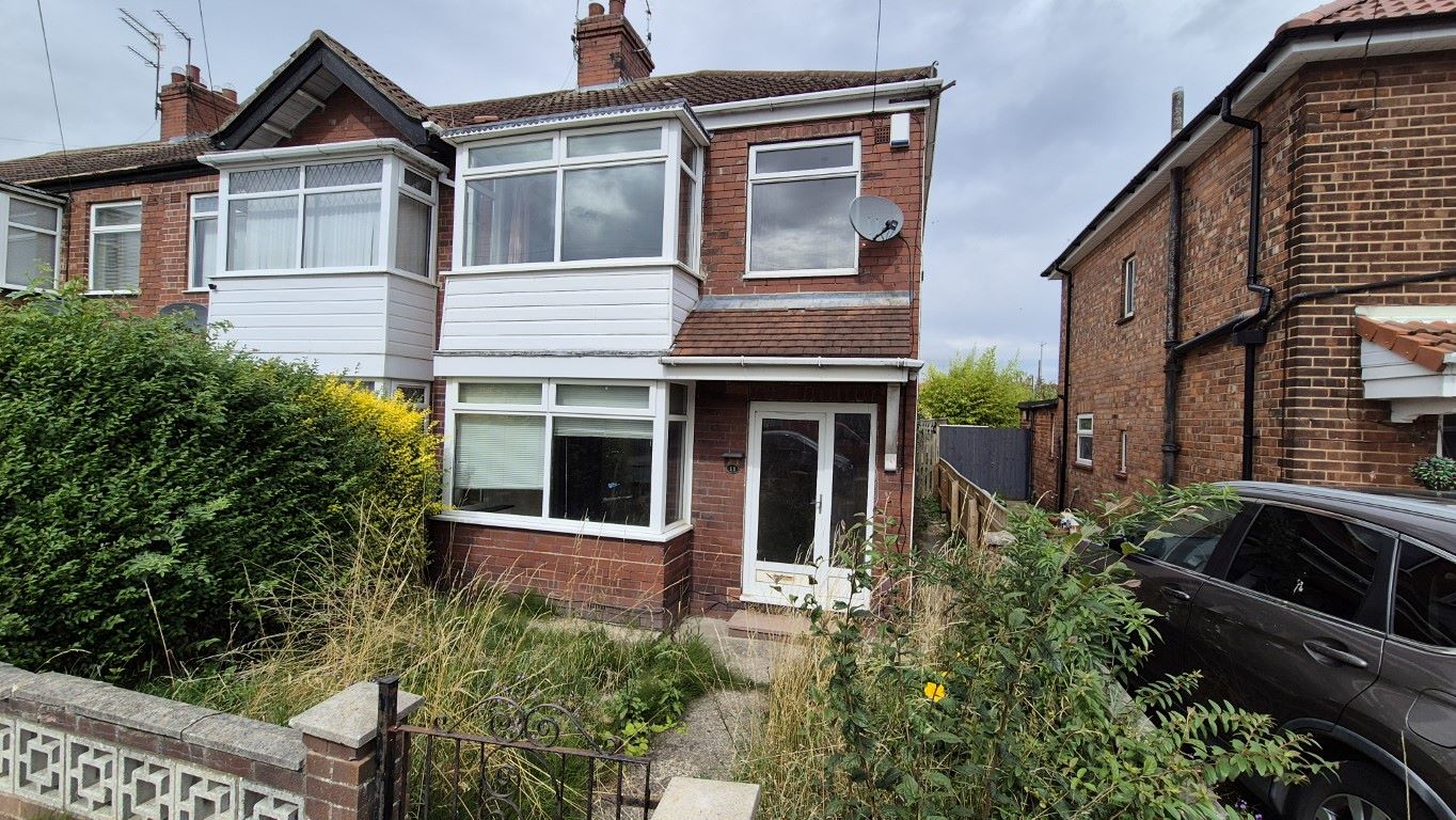 Property for Auction in Hull & East Yorkshire - 11 Grangeside Avenue, Hull, East Yorkshire, HU6 8LP