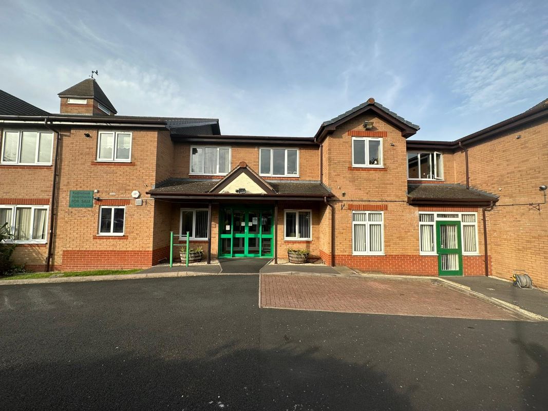 Property for Auction in Birmingham - Apartment 36 Kingsford Court, Solihull, West Midlands, B92 8DT