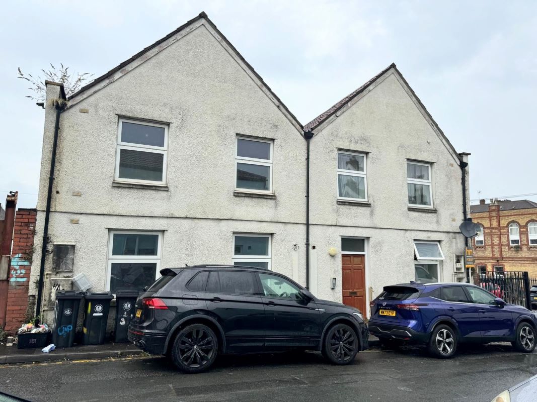 Property for Auction in South West - Flat 1, 8 Chester Street, Bristol, Avon, BS5 6HZ