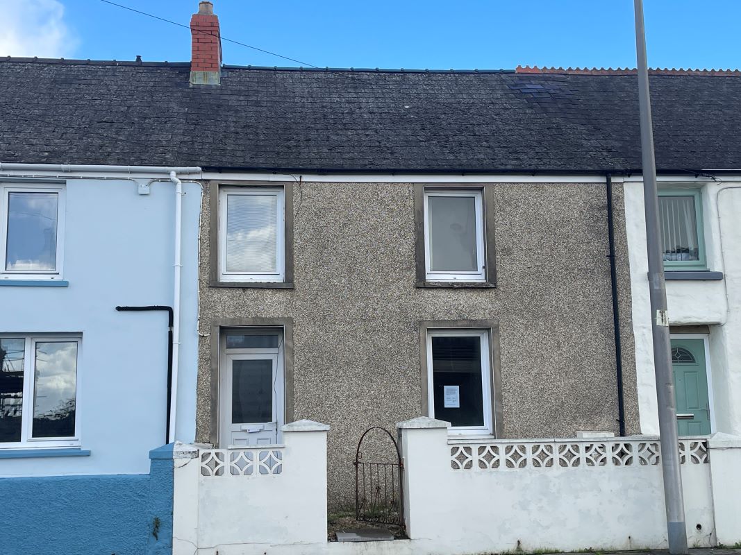 Property for Auction in Wales - 144 Portfield, Haverfordwest, Dyfed, SA61 1DZ