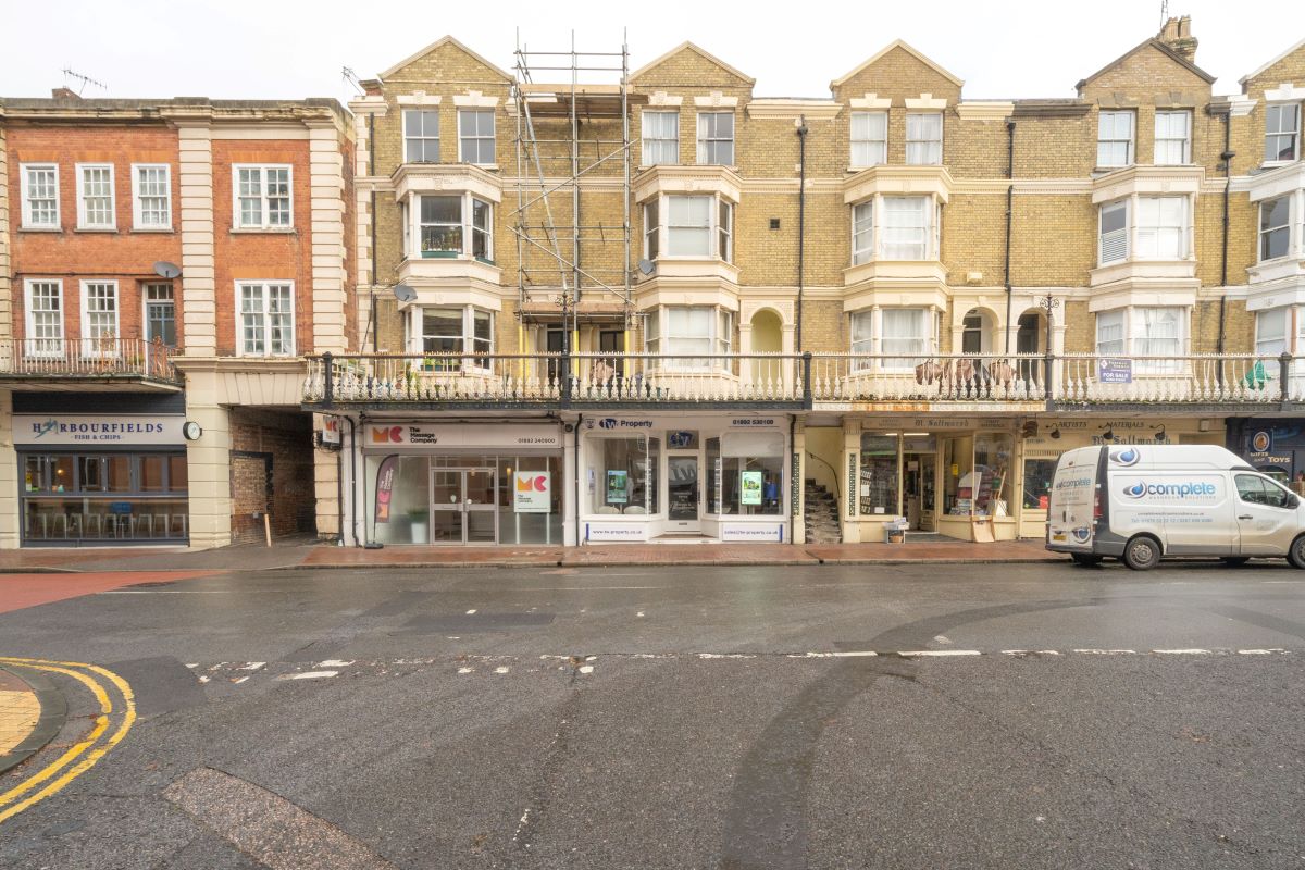 Property for Auction in Kent - 34C Monson Colonnade Monson Road, Tunbridge Wells, Kent, TN1 1LY