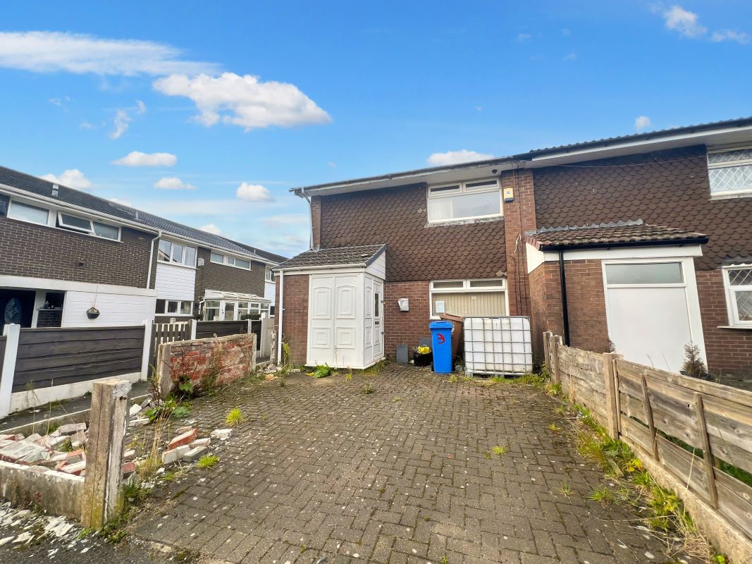 Property for Auction in Manchester - 3 Cheviot Close, Middleton, Manchester, M24 2FY