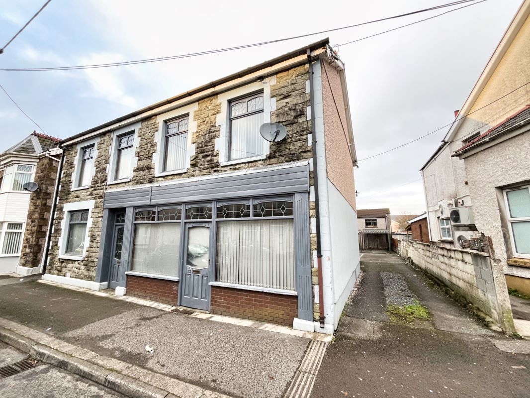 Property for Auction in Wales - 33 Station Road, Ammanford, Dyfed, SA18 2DB