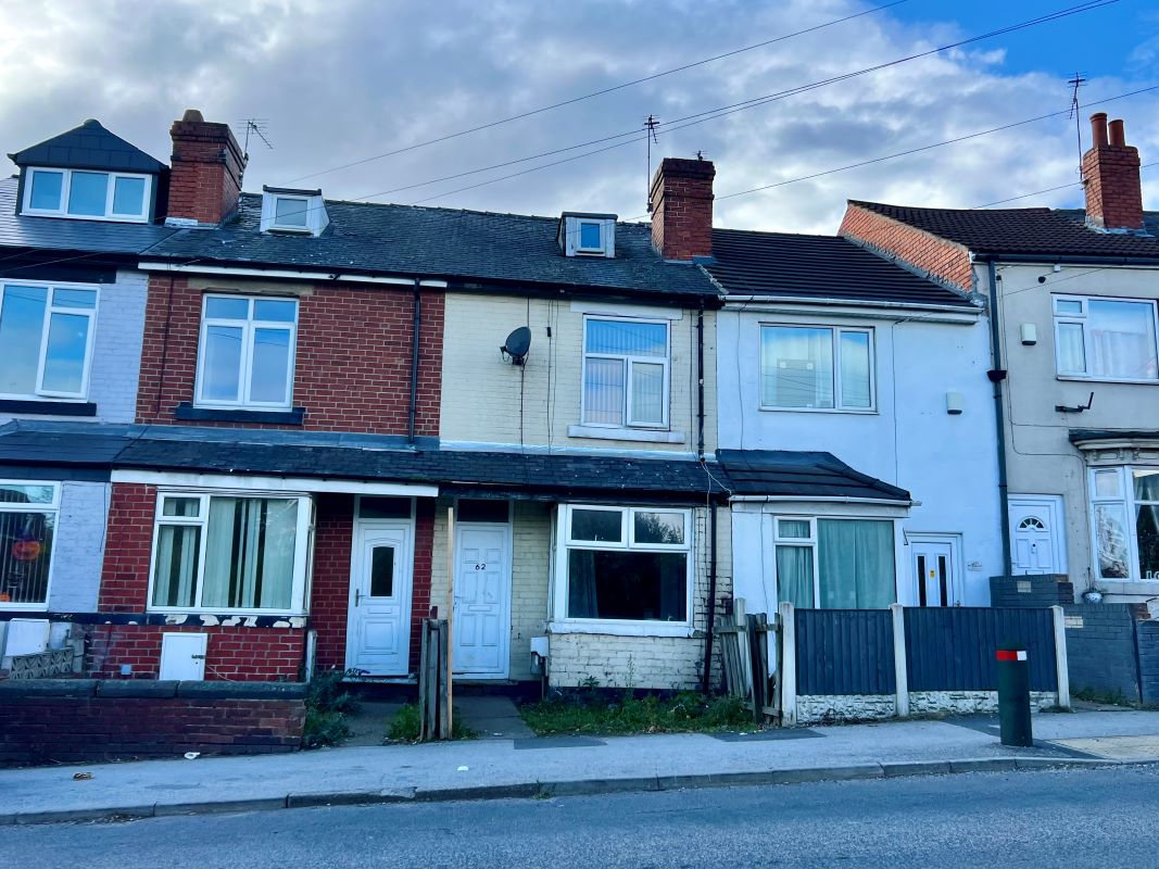 Property for Auction in Lincolnshire - 62 Highgate Lane Goldthorpe, Rotherham, South Yorkshire, S63 9BH