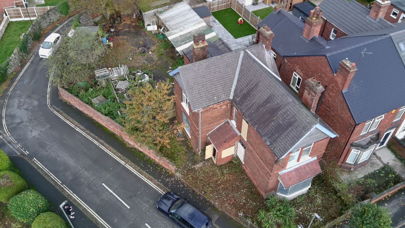 Property for Auction in Nottinghamshire & Derby - 47 Ivy Grove, Ripley, Derbyshire, DE5 3HN