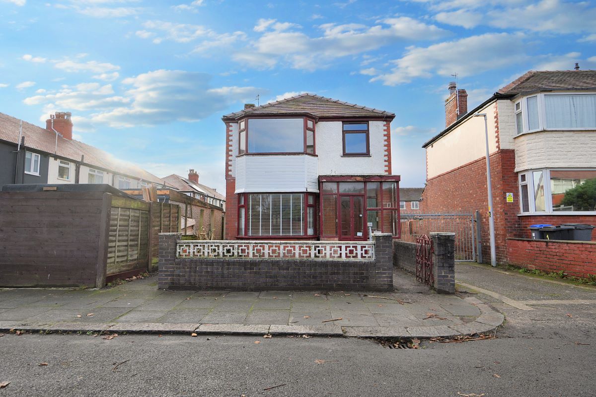 Property for Auction in South Yorkshire - 1A Collyhurst Avenue, Blackpool, Lancashire, FY4 3NF