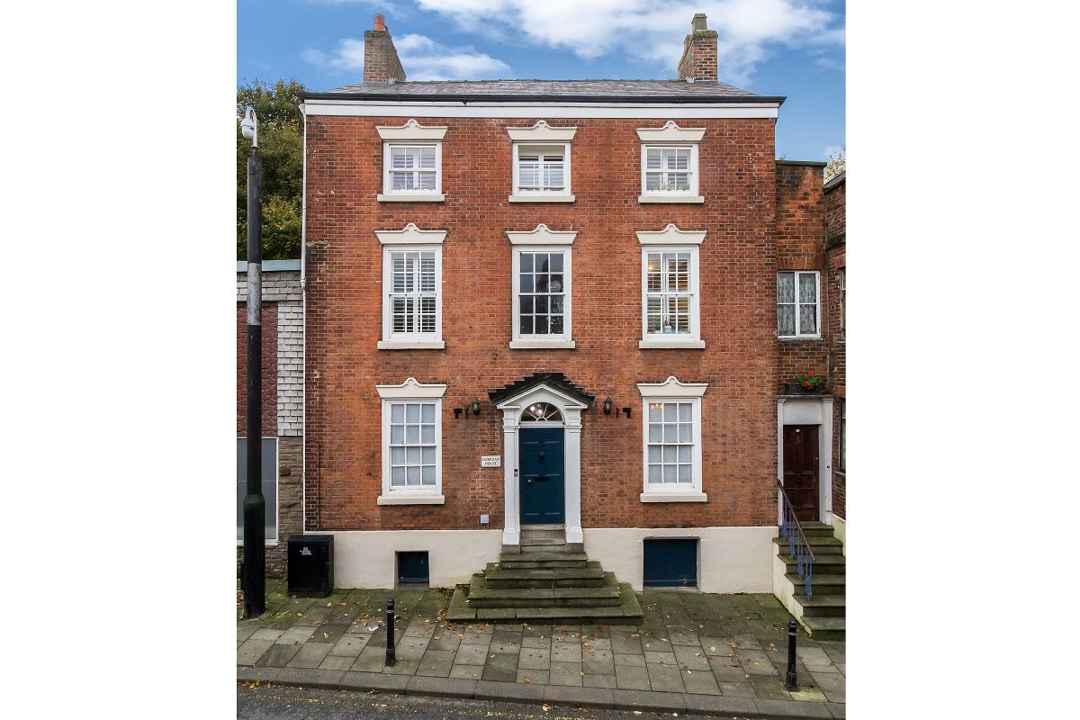 Property for Auction in Cheshire, Staffordshire & Shropshire - 33 Lawton Street, Congleton, Cheshire, CW12 1RU