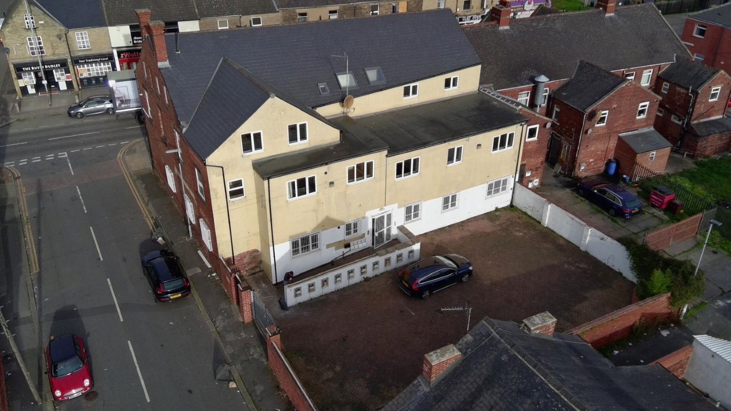 Carr House Doncaster Road, Barnsley, South Yorkshire, S63 9HL