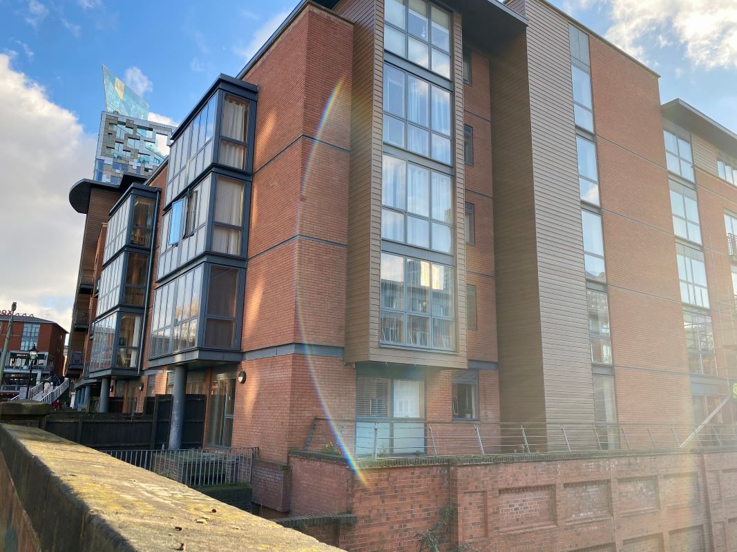 Canal Wharf, Birmingham, West Midlands, B1 1SR - Online Auctions