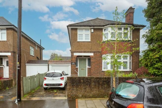 Property for Auction in London - 3A Villiers Road, Watford, Hertfordshire, WD19 4AG