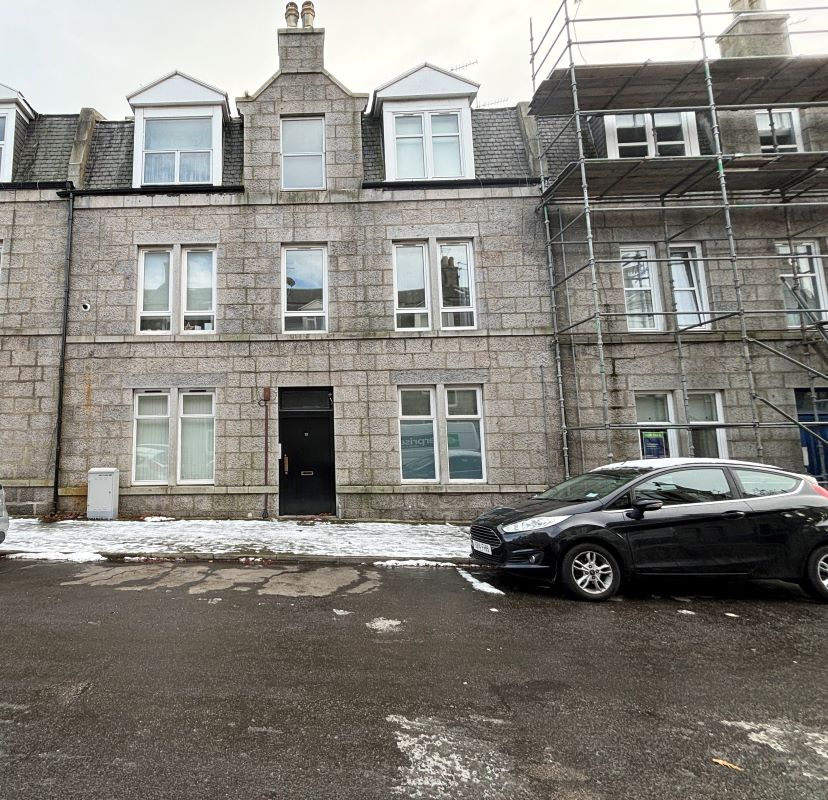 Property for Auction in Scotland - First Floor Left, 19 Wallfield Crescent, Aberdeen, Aberdeen City, AB25 2LD