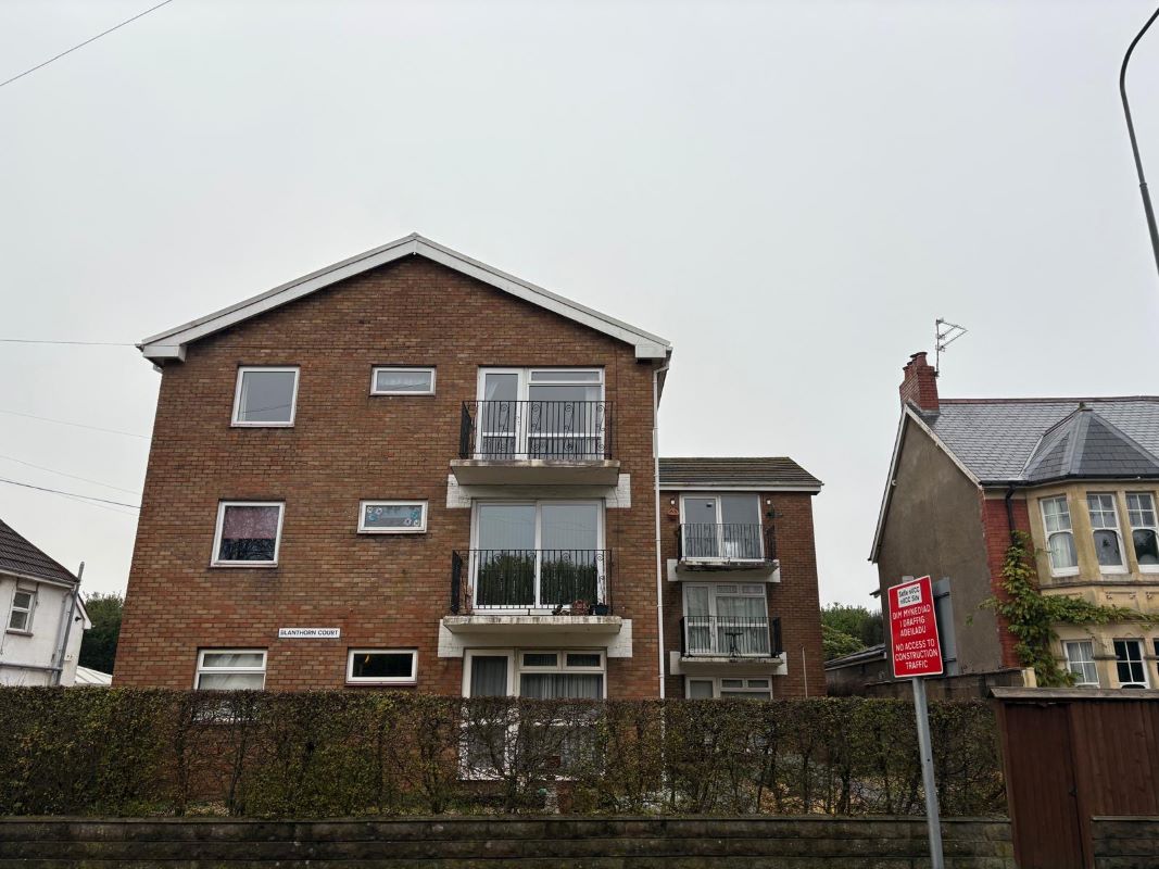 Property for Auction in Wales - Flat 6 Blanthorn Court, Cardiff, South Glamorgan, CF14 7BL