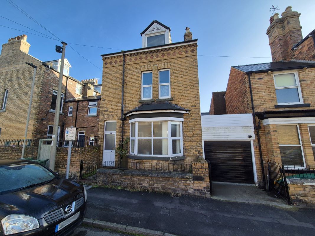 Property for Auction in Hull & East Yorkshire - 11 Brinkburn Road, Scarborough, North Yorkshire, YO12 7DE