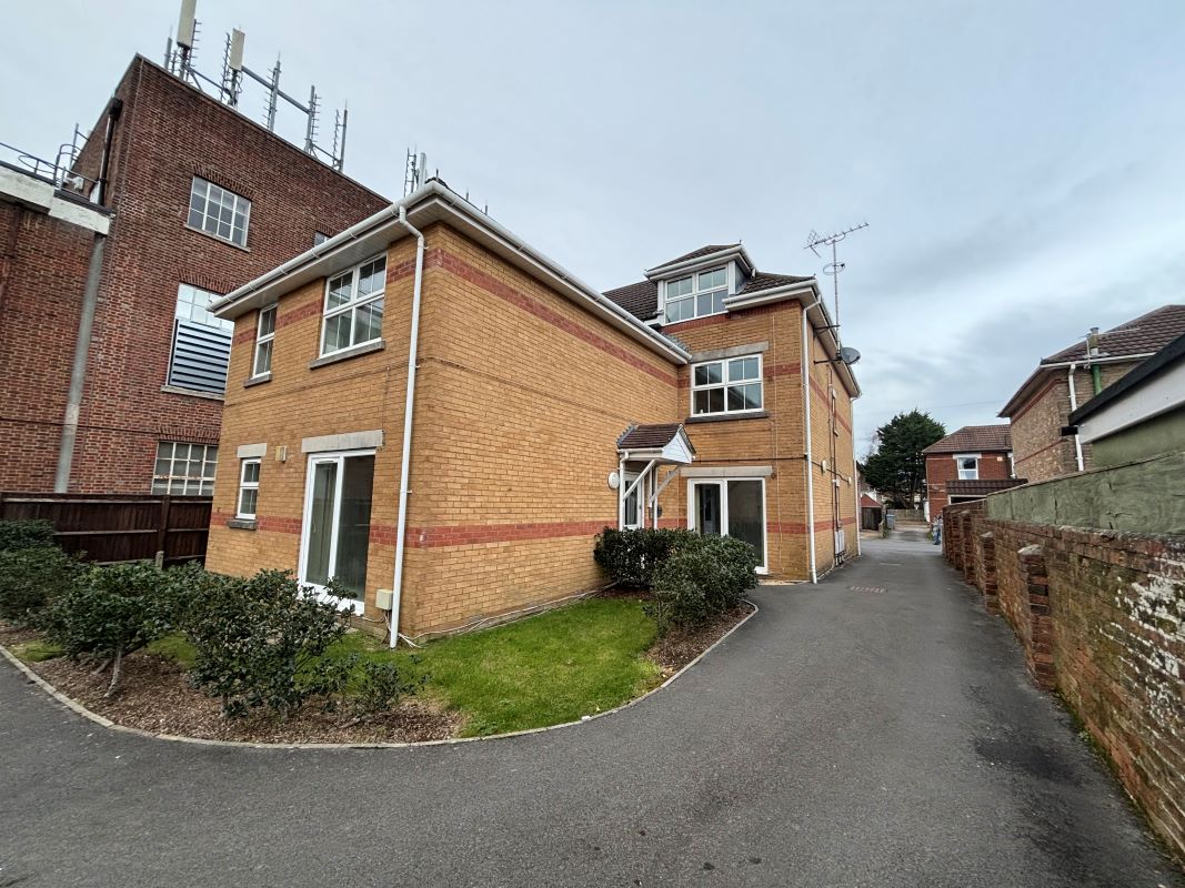 Property for Auction in South West - Flat 4 9 Wycliffe Road, Bournemouth, Dorset, BH9 1JP