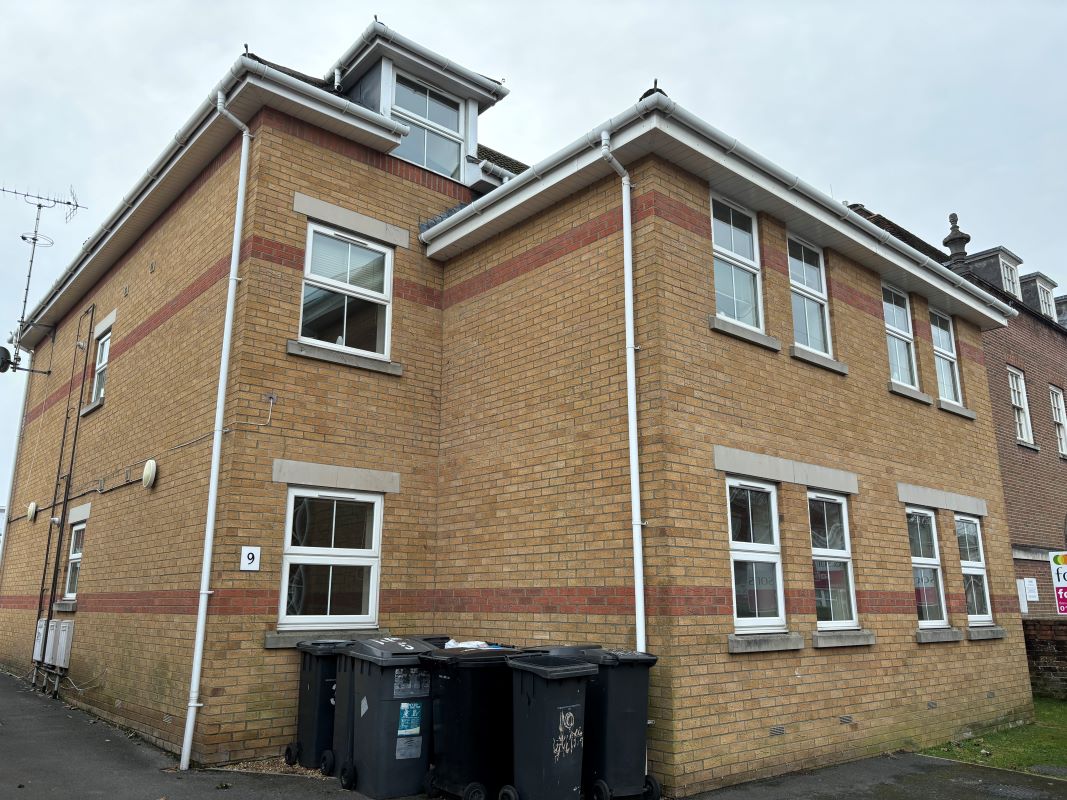 Flat 5, 9 Wycliffe Road, Bournemouth, Dorset, BH9 1JP