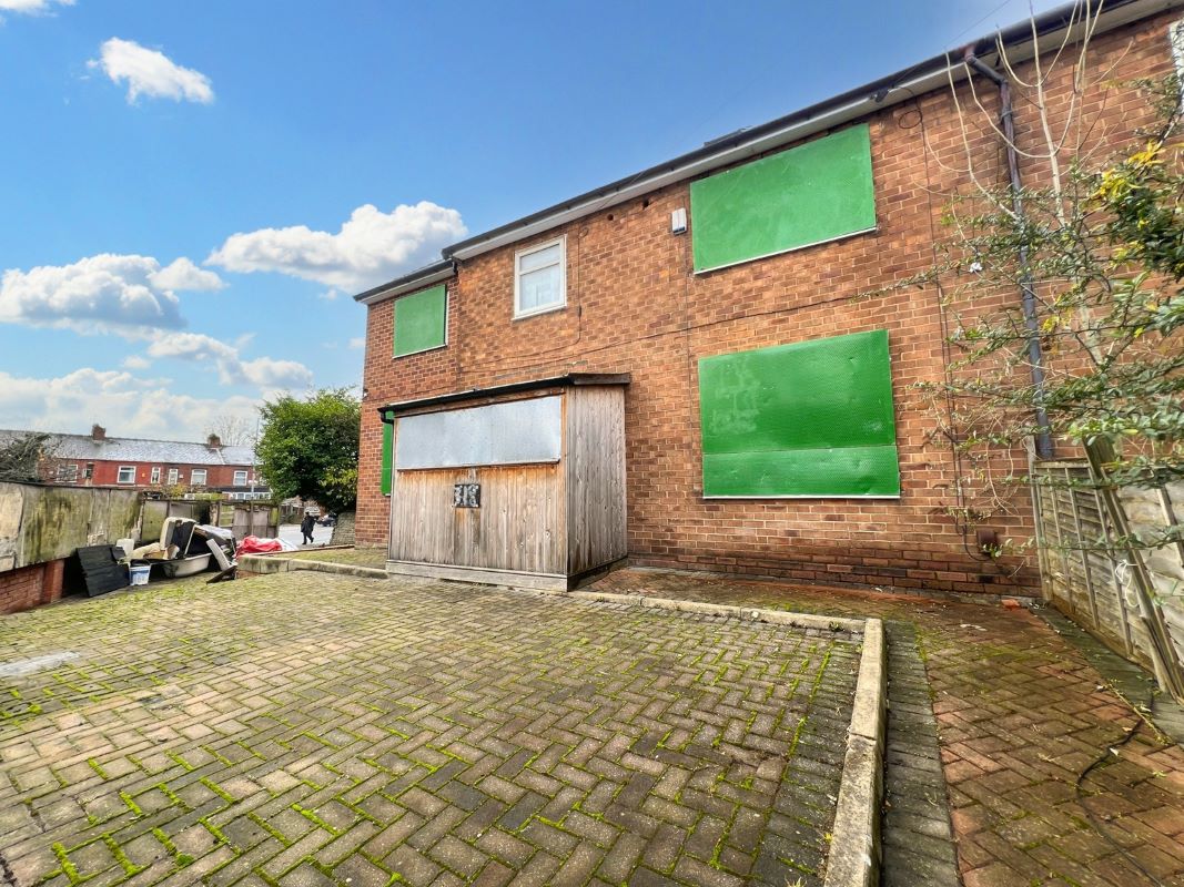 Property for Auction in Manchester - 318 Mount Road, Manchester, Lancashire, M19 3HN