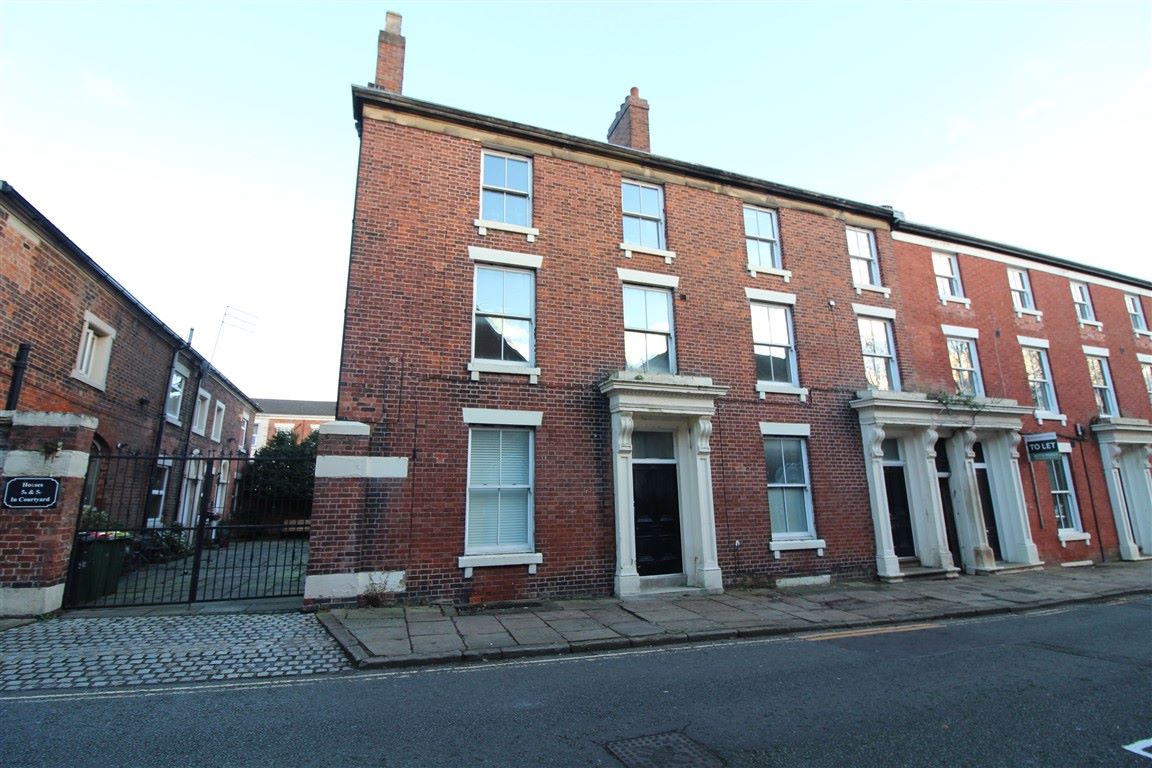 Property for Auction in North West - 6B Waltons Parade, Preston, Lancashire, PR1 8QT