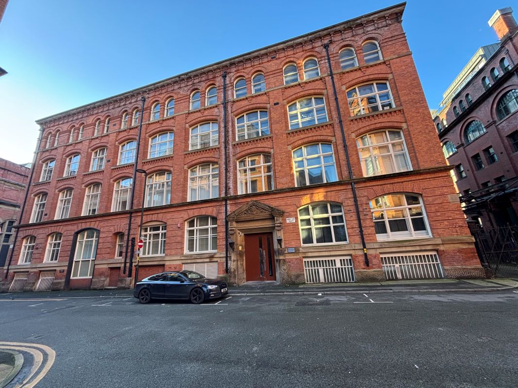 Property for Auction in North West - Flat 10 China House, Manchester, Lancashire, M1 6HP