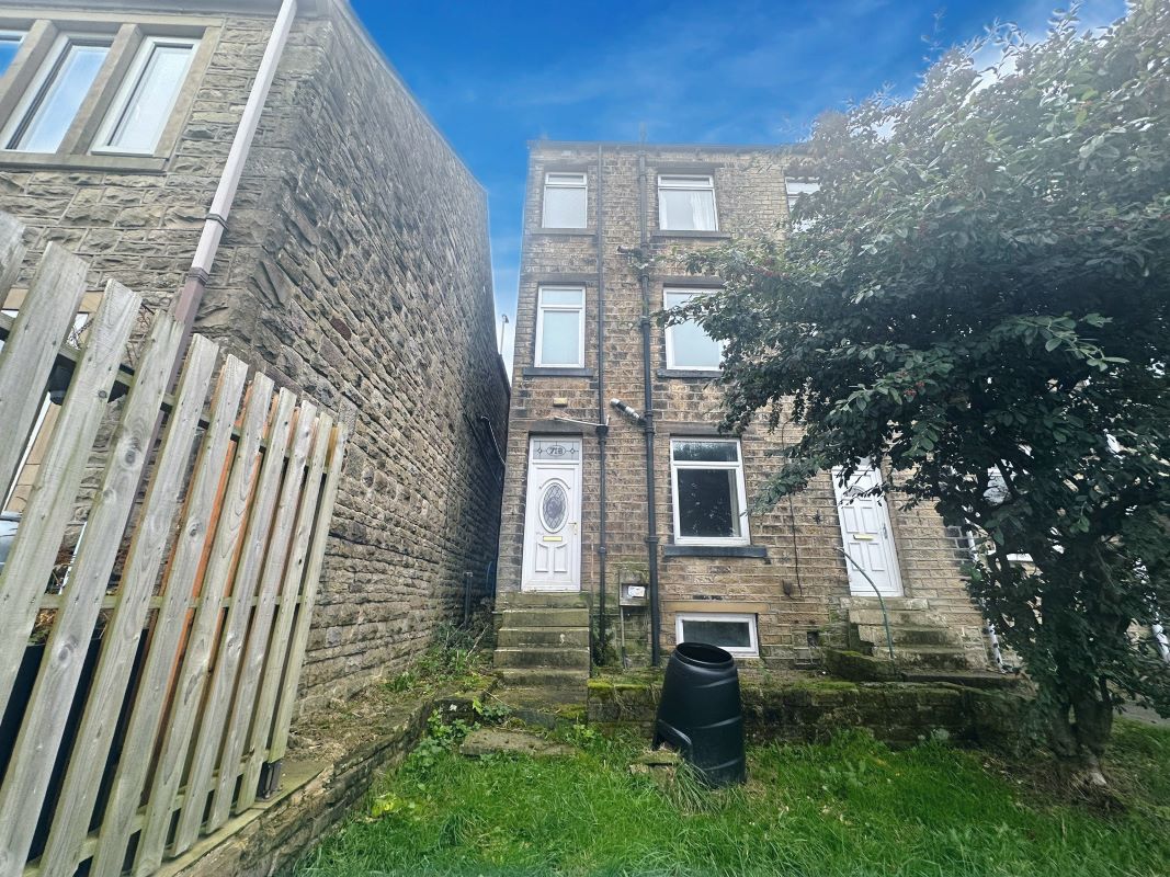 Property for Auction in South Yorkshire - 718 Manchester Road Linthwaite, Huddersfield, West Yorkshire, HD7 5QY