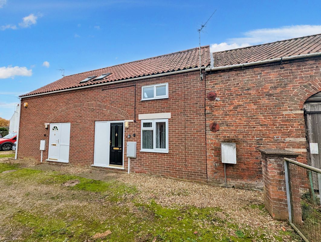 Property for Auction in South Yorkshire - 39 Quadring Road Donington, Spalding, Lincolnshire, PE11 4TD