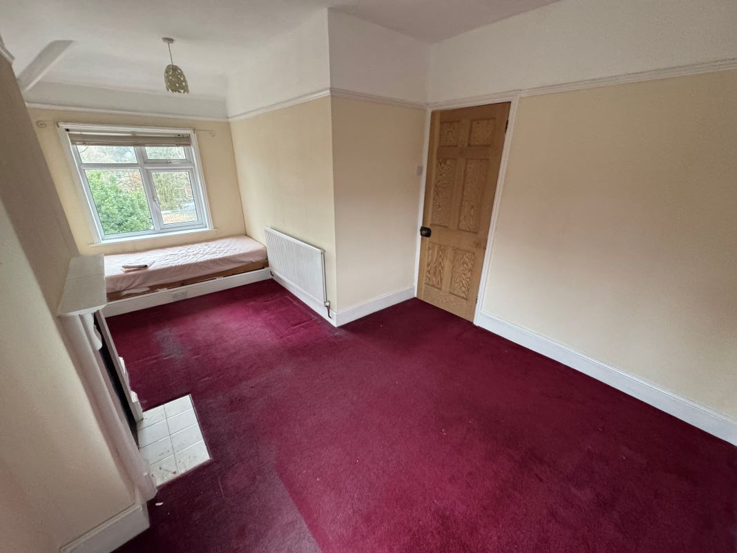 35 Derby Road, Ripley, Derbyshire, DE5 3HR