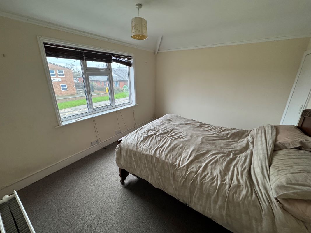 35 Derby Road, Ripley, Derbyshire, DE5 3HR