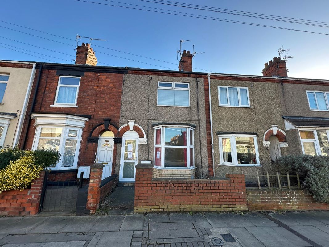 Property for Auction in Lincolnshire - Flat B, 80 Alexandra Road, Grimsby, South Humberside, DN31 1RW