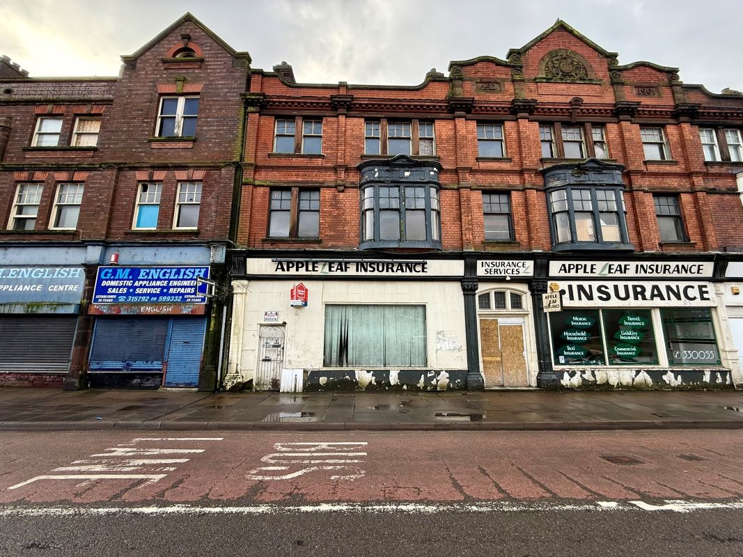 Property for Auction in Cheshire, Staffordshire & Shropshire - 92 The Strand, Stoke-On-Trent, Staffordshire, ST3 2PD