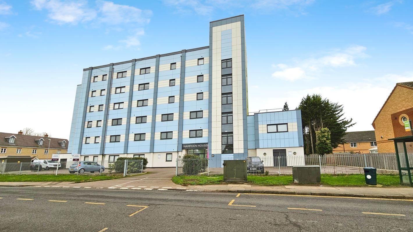 Flat 6 Hampden House, ARLESEY, Bedfordshire, SG15 6AR