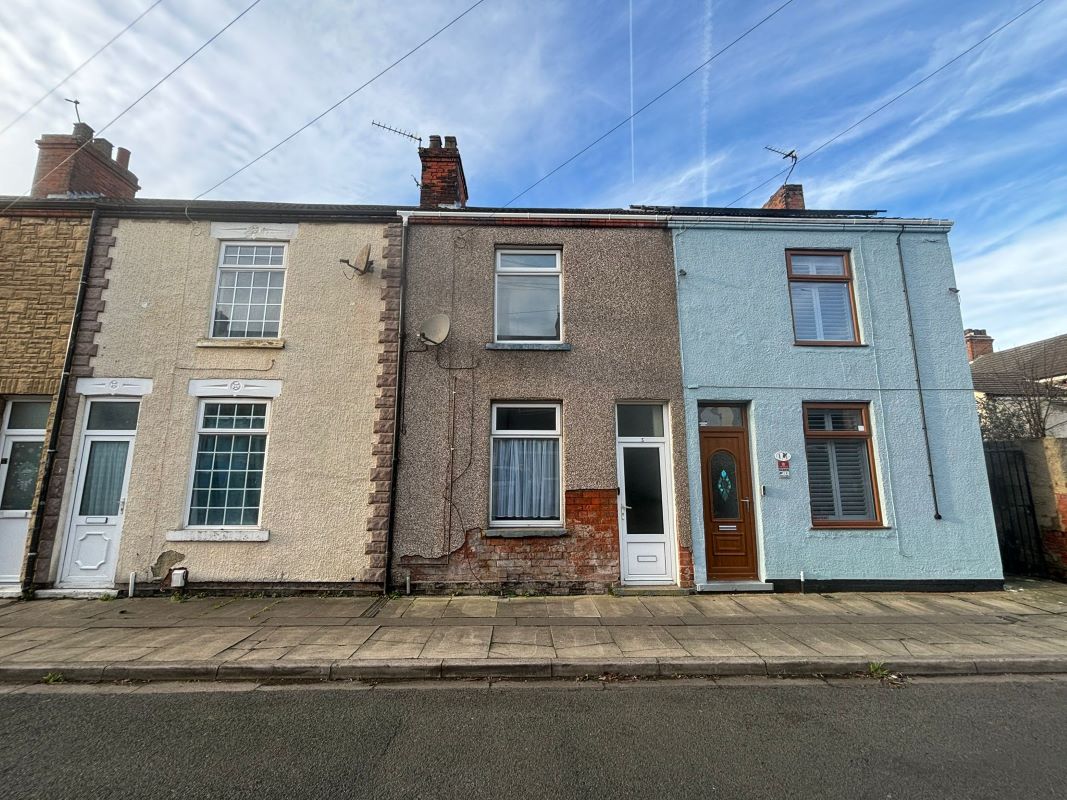 Property for Auction in Lincolnshire - 3 Dunmow Street, Grimsby, South Humberside, DN31 2RB