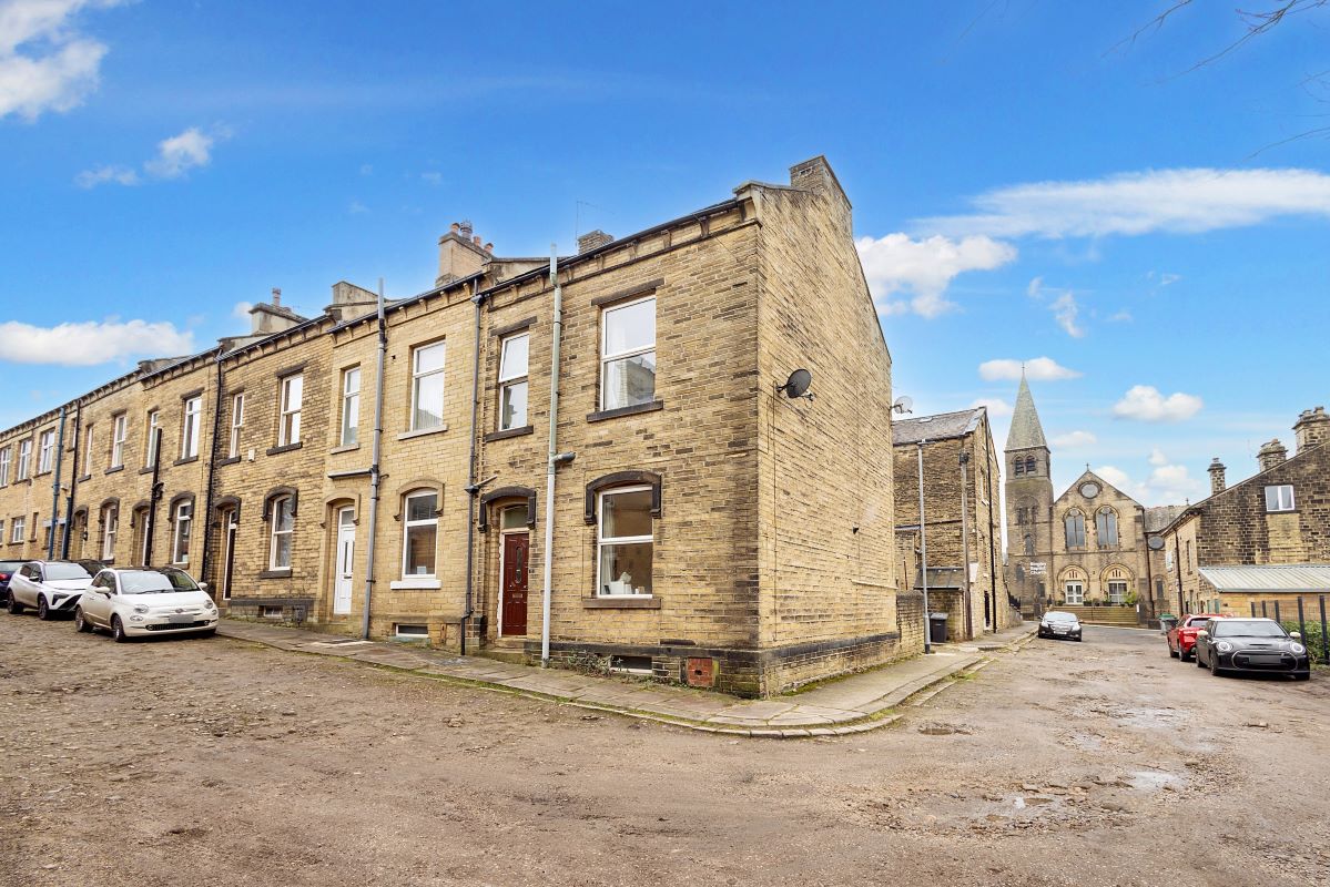 Property for Auction in South Yorkshire - 2 Arthur Street, Bingley, West Yorkshire, BD16 4BN