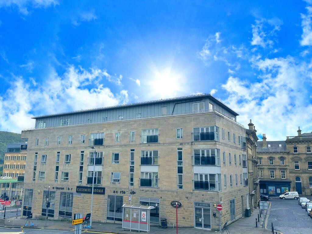 Property for Auction in Manchester - Flat 10 Crossley House, Town Hall Street East, Halifax, West Yorkshire, HX1 1UP