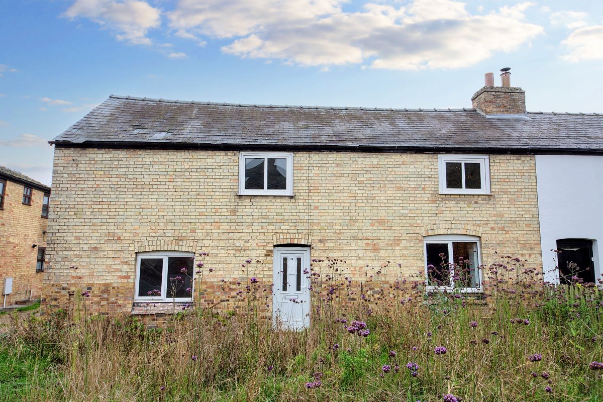 Property for Auction in South Yorkshire - 18 Townsend Soham, Ely, Cambridgeshire, CB7 5DB