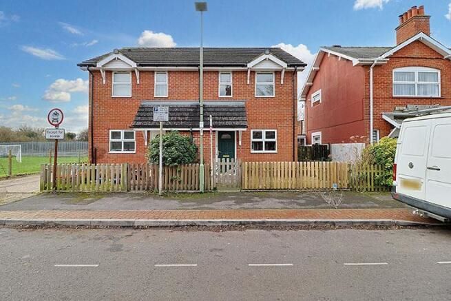 Property for Auction in South West - 134 Campbell Road, Eastleigh, Hampshire, SO50 5AE