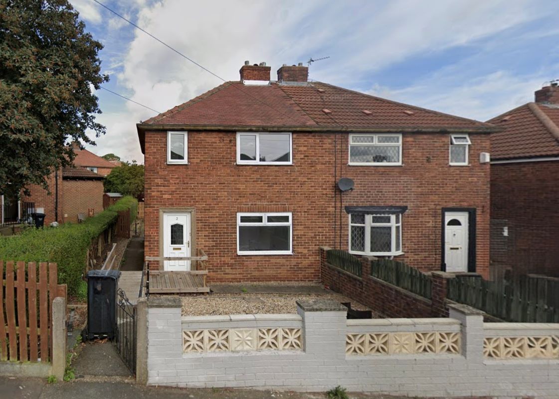 Property for Auction in South Yorkshire - 3 Thornton Road, Brighouse, West Yorkshire, HD6 3JB