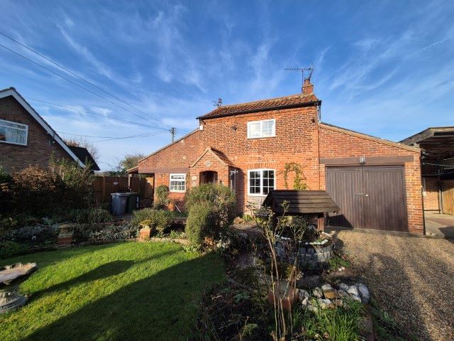 Property for Auction in East Anglia - Honeywell Cottage Honeycombe Road, Norwich, Norfolk, NR13 6JP