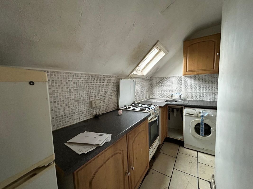 41B Blackbird Hill (2nd FF), Kingsbury, London, NW9 8RS