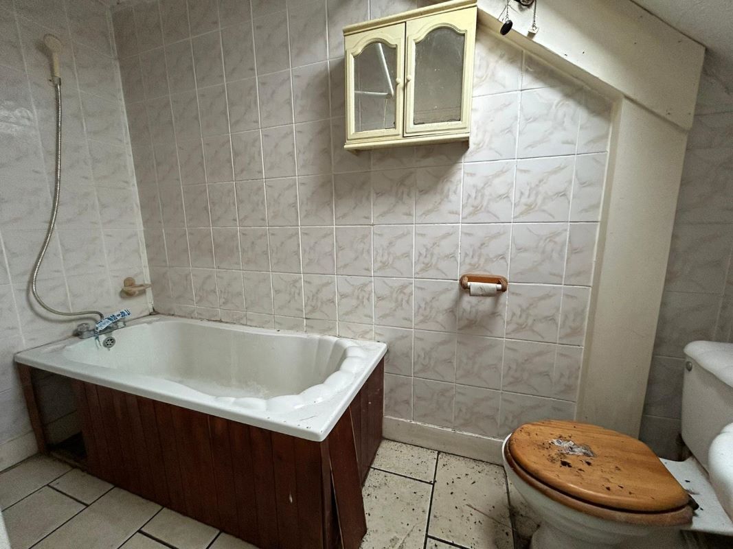 41B Blackbird Hill (2nd FF), Kingsbury, London, NW9 8RS