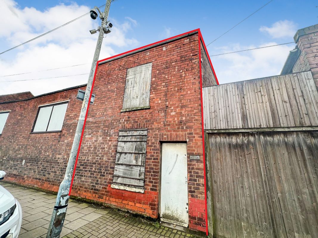 Property for Auction in Lincolnshire - 69 North Street, Gainsborough, Lincolnshire, DN21 2HU