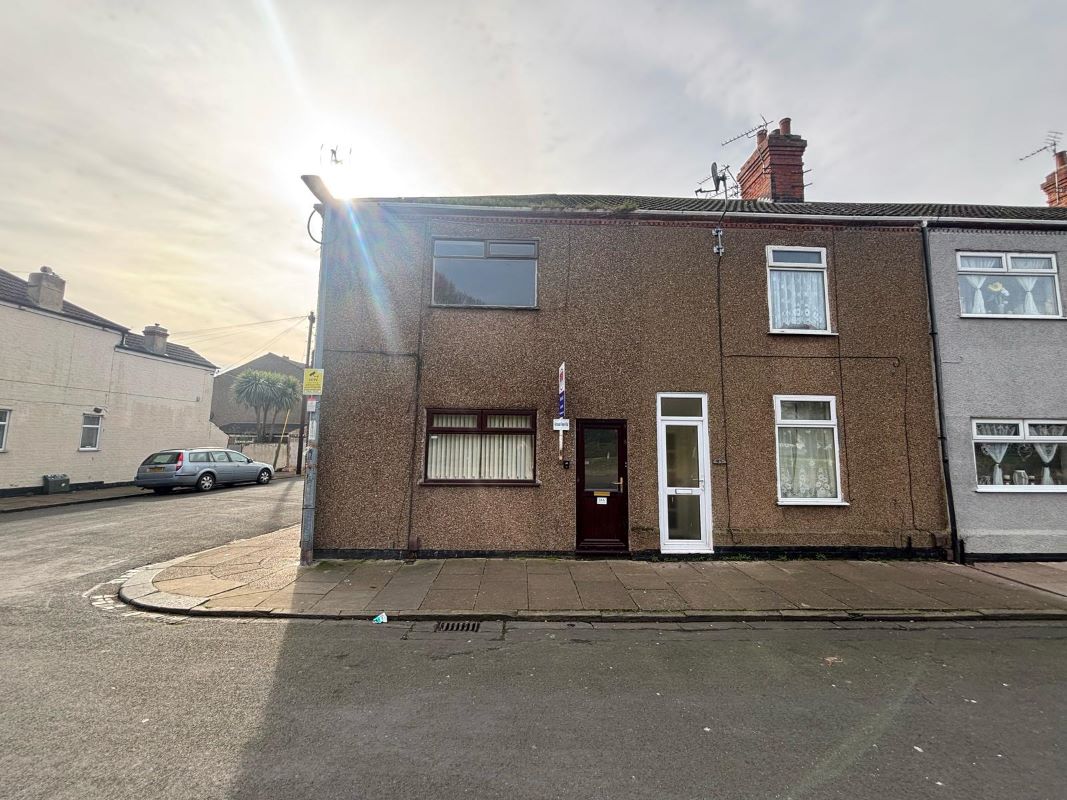 Property for Auction in Lincolnshire - 54B Haven Avenue, Grimsby, South Humberside, DN31 2PB