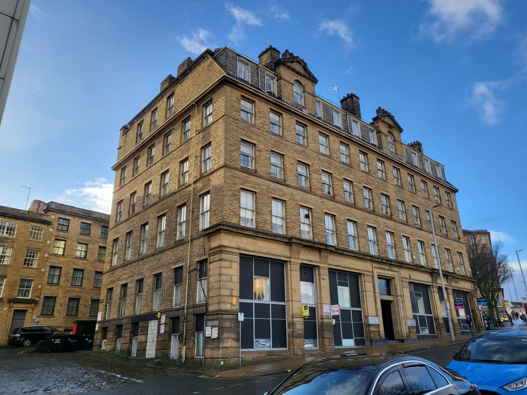 Property for Auction in South Yorkshire - Flat B10 Cheapside Chambers, Bradford, West Yorkshire, BD1 4HP