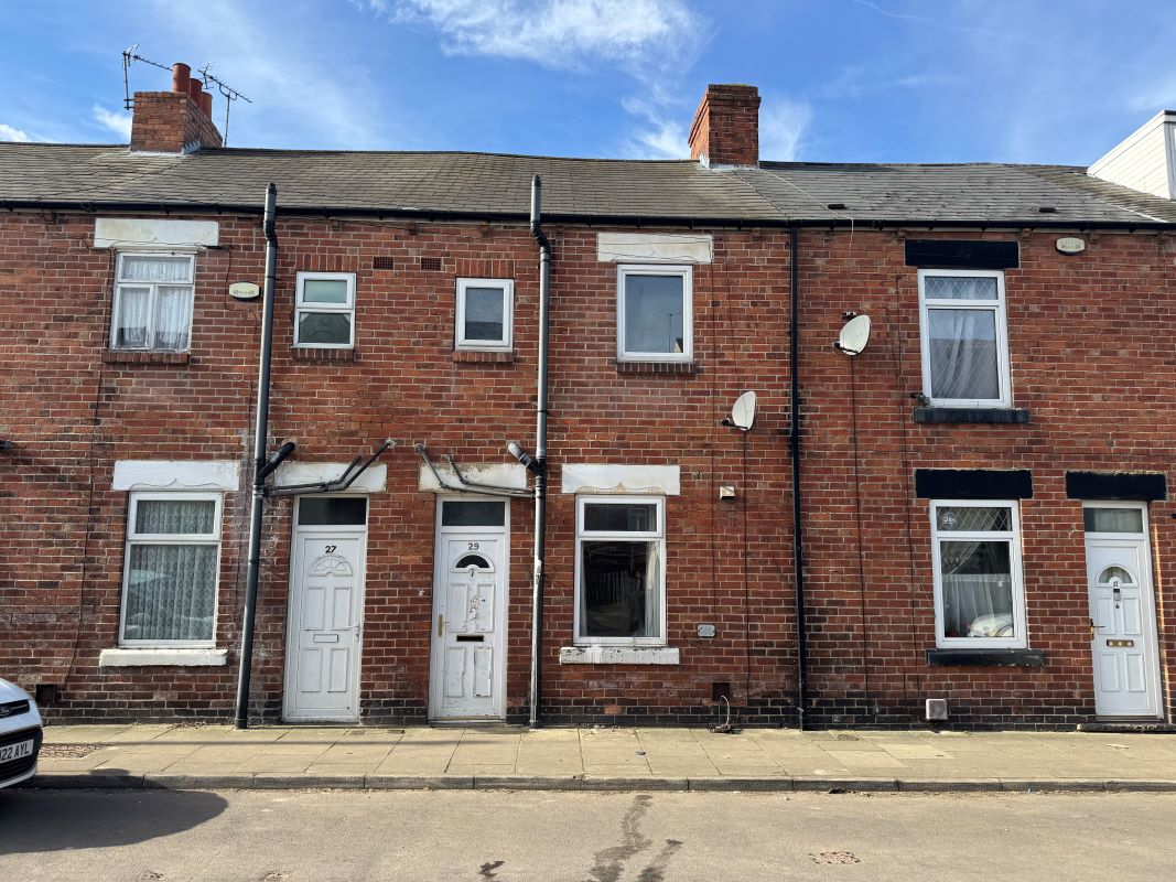 Property for Auction in South Yorkshire - 29 Milgate Street Royston, Barnsley, South Yorkshire, S71 4QG