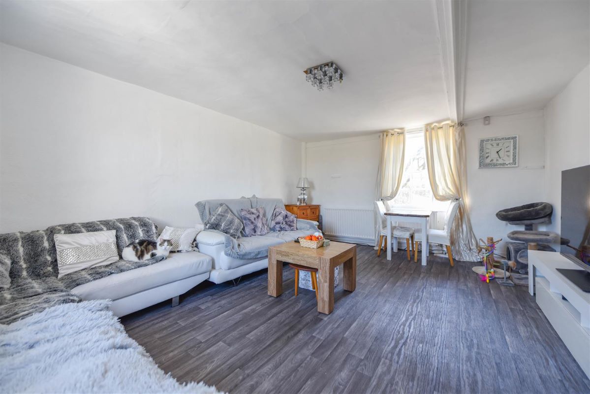 White Horse Wareside, Ware, Hertfordshire, SG12 7QX