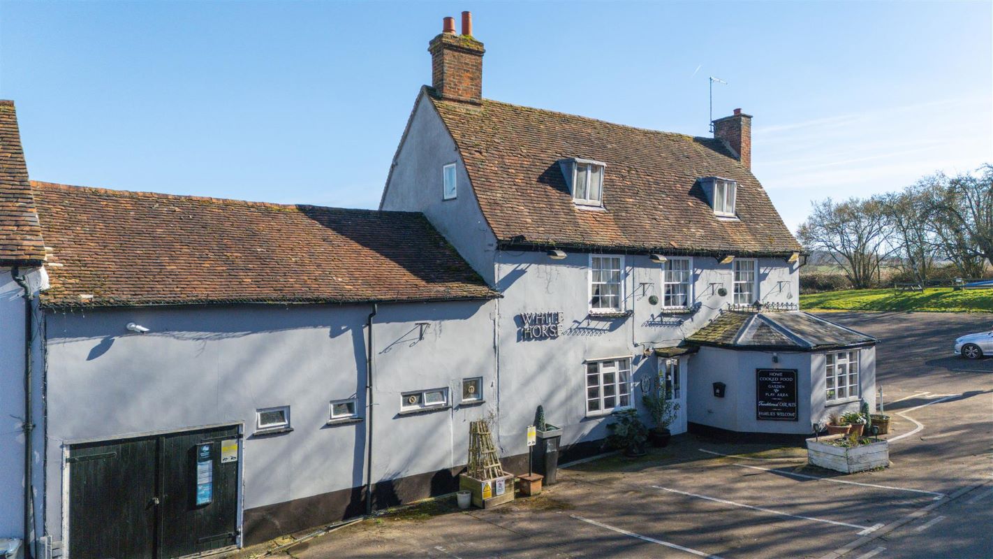White Horse Wareside, Ware, Hertfordshire, SG12 7QX