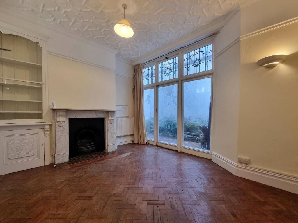 Silvester House, 15 Buttgarden Street, Bideford, Devon, EX39 2AU