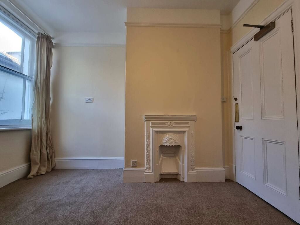 Silvester House, 15 Buttgarden Street, Bideford, Devon, EX39 2AU